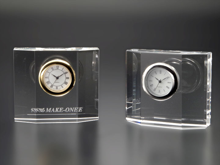 【クリスタルガラス記念品】クリスタル時計オーナメント　COWC-2
