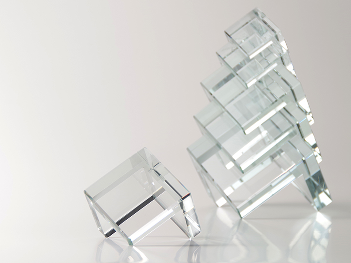 【クリスタルガラス記念品】ガラス・タワー・オーナメント（50mmサイズ）STO-50×50