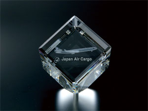 【クリスタルガラス記念品】推奨3Dクリスタル製品(正四角形) LC-555（小）