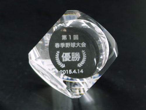 【クリスタルガラス記念品】クリスタル・オーナメント・ダイス(小サイズ)COD-60