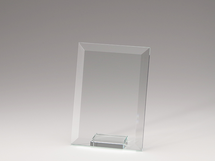 【クリスタルガラス表彰記念品】クリア・プレート表彰盾（面取タイプ）<br />CP8B-A6<br />￥8,500