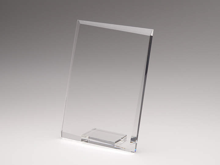 【クリスタルガラス記念品】デザイン・クリスタル・シールド（クリスタル表彰盾）　大	DCS-EC A5