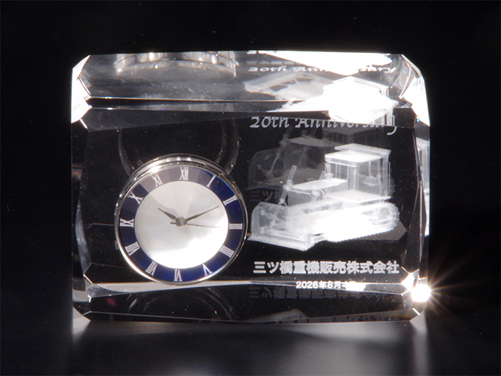 【クリスタルガラス記念品】時計付き3Dクリスタル　青時計(小)　COWC-LC-558-BLUE