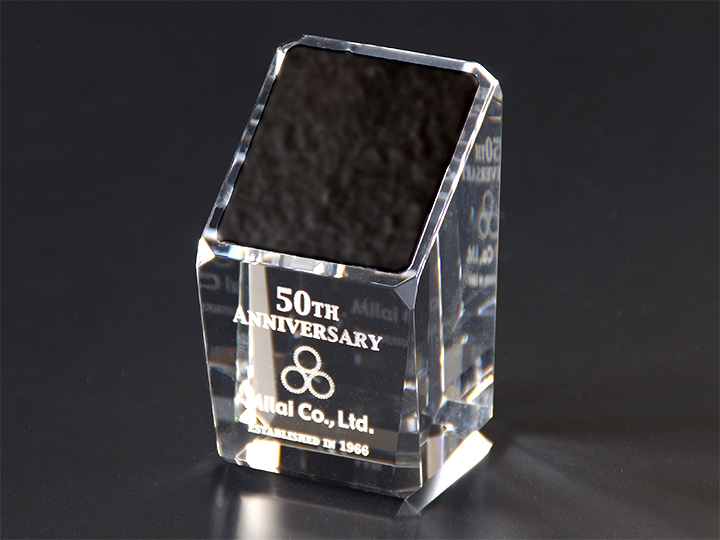 【クリスタルガラス記念品】クリスタル・スマホスタンド(黒色) CSS-74×44-BK 【クリスタルガラス記念品】クリスタル・スマホスタンド(黒色) CSS-74×44-BK