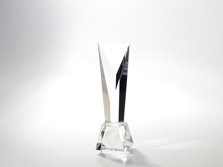 【クリスタルガラス記念品】3D地球儀入り クリスタル・トロフィー・トップアチーブ 中　CTOH-220×65-G